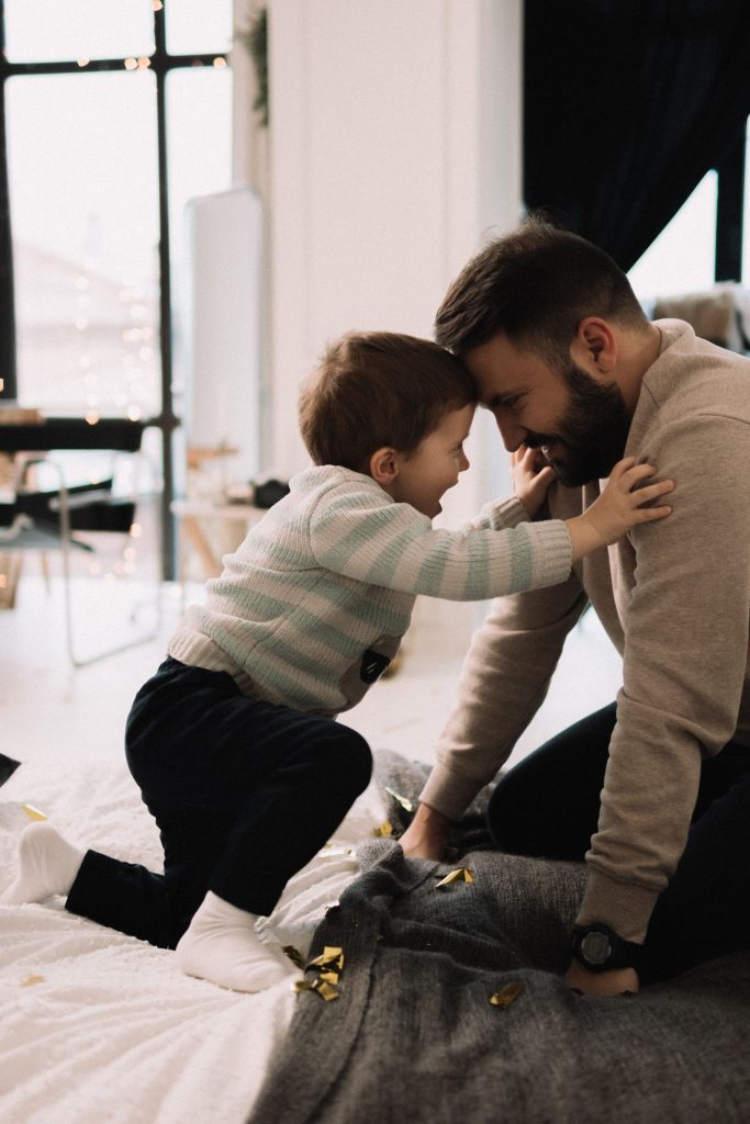 Gjërat që çdo prind dëshiron t’i kishte ditur para se të bëhej prind